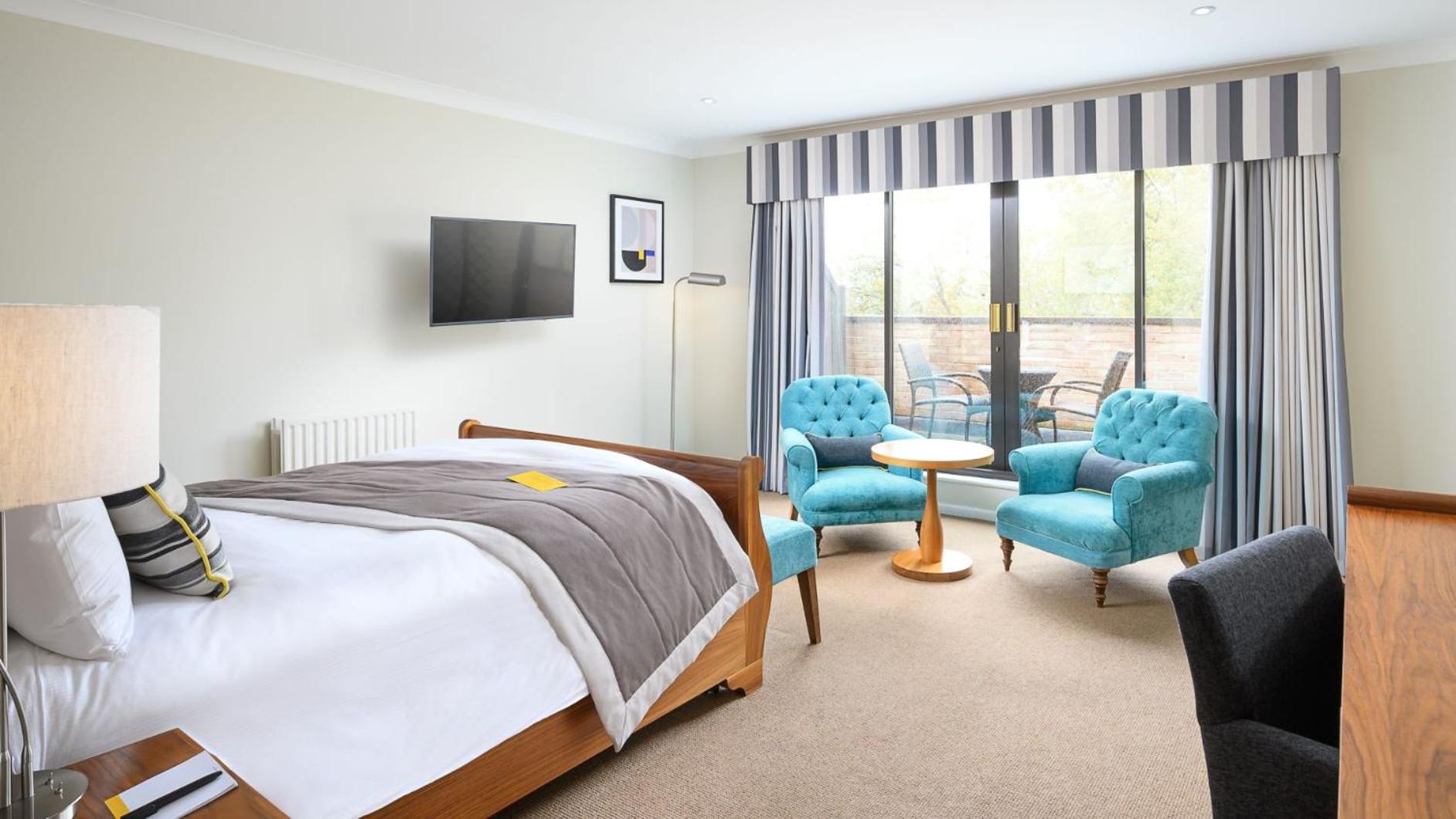 Premium Queen Room with Balcony