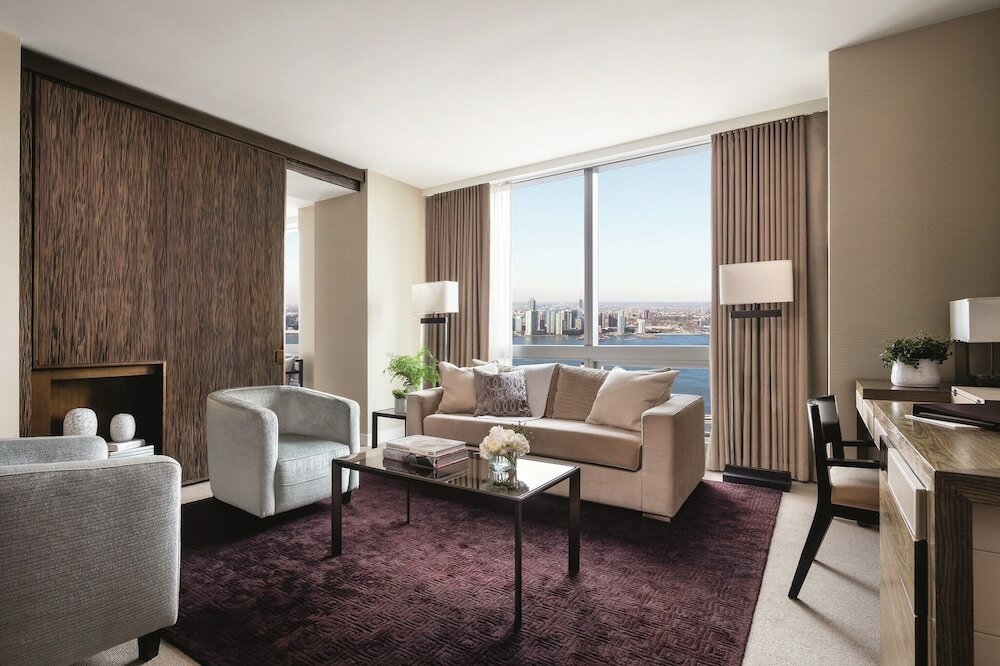 Skyline View One Bedroom Suite