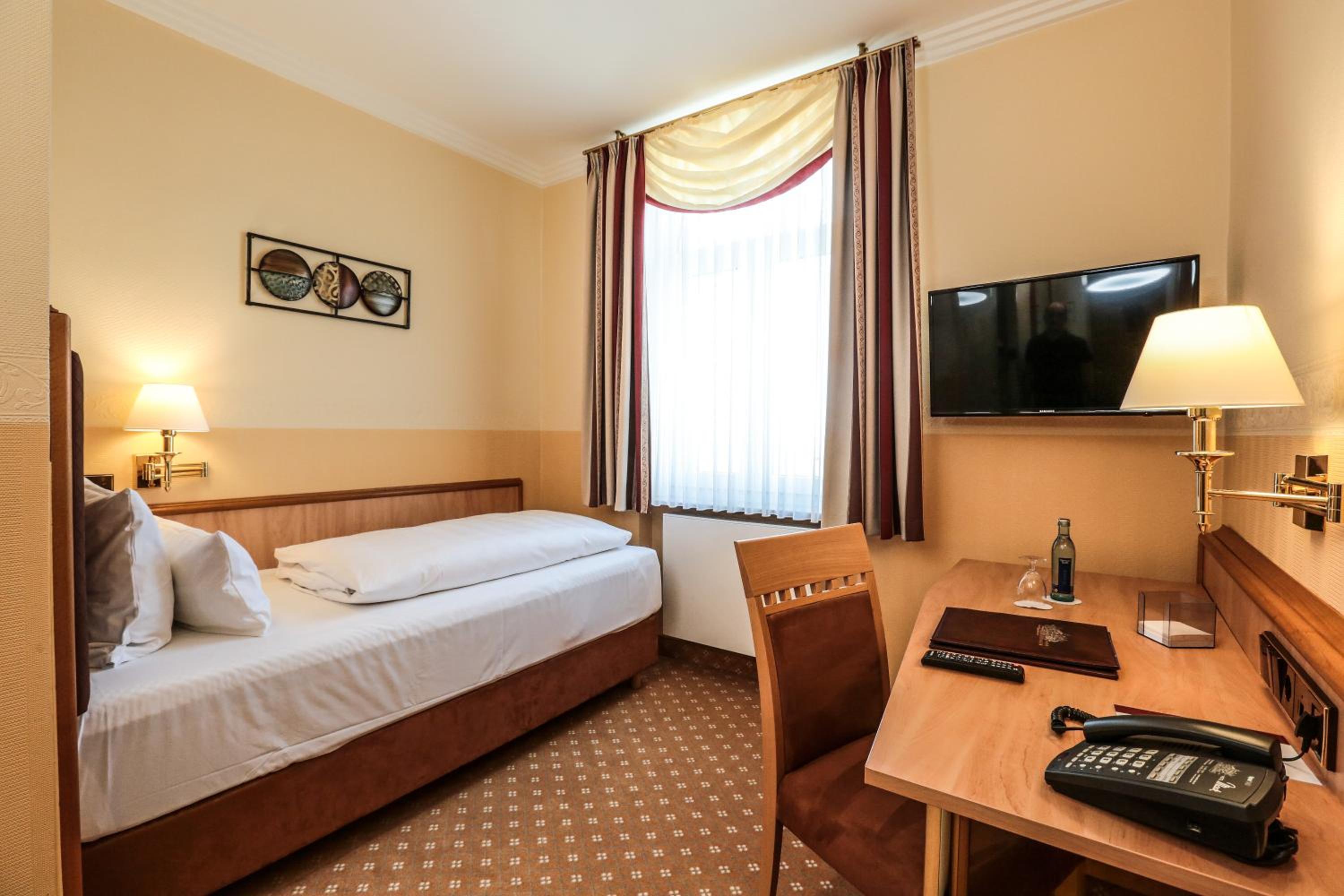Standard Single Room