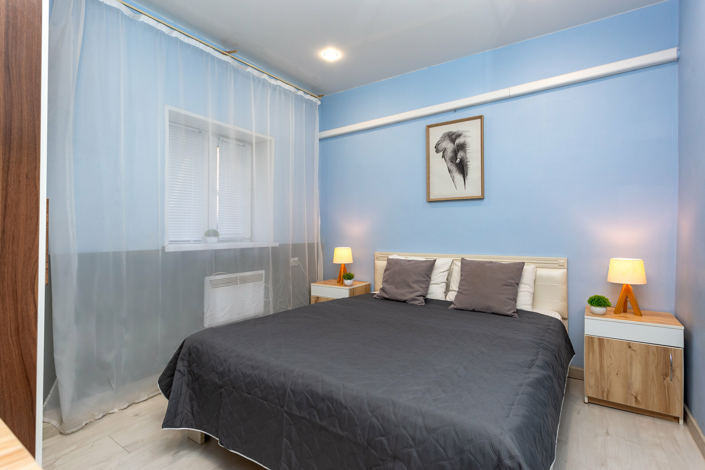 Двухместный номер с двуспальной кроватью и окном №1