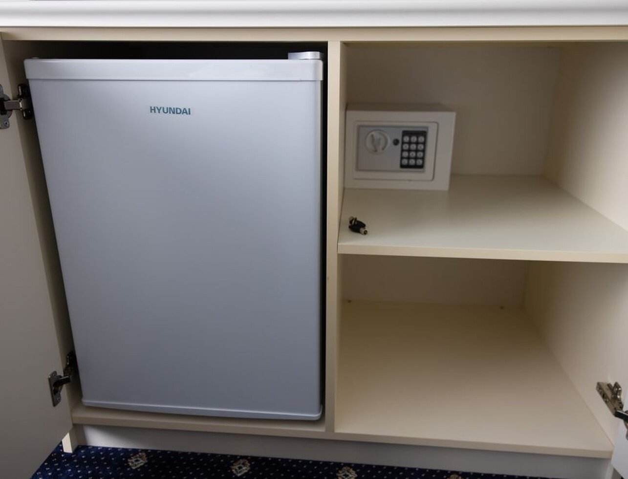 Четырехместный стандартный номер с мини-диваном