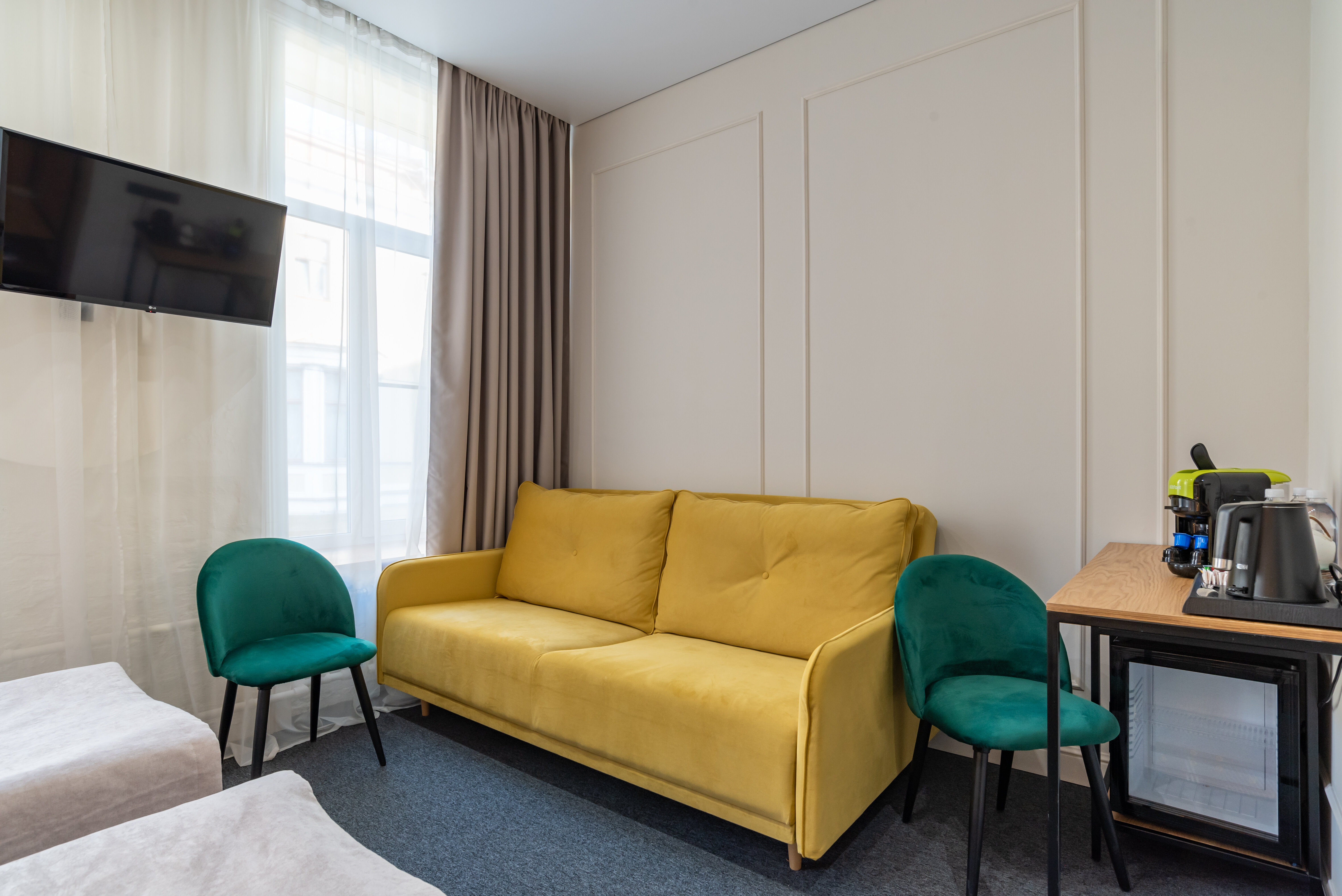 Комната Семейная с диваном