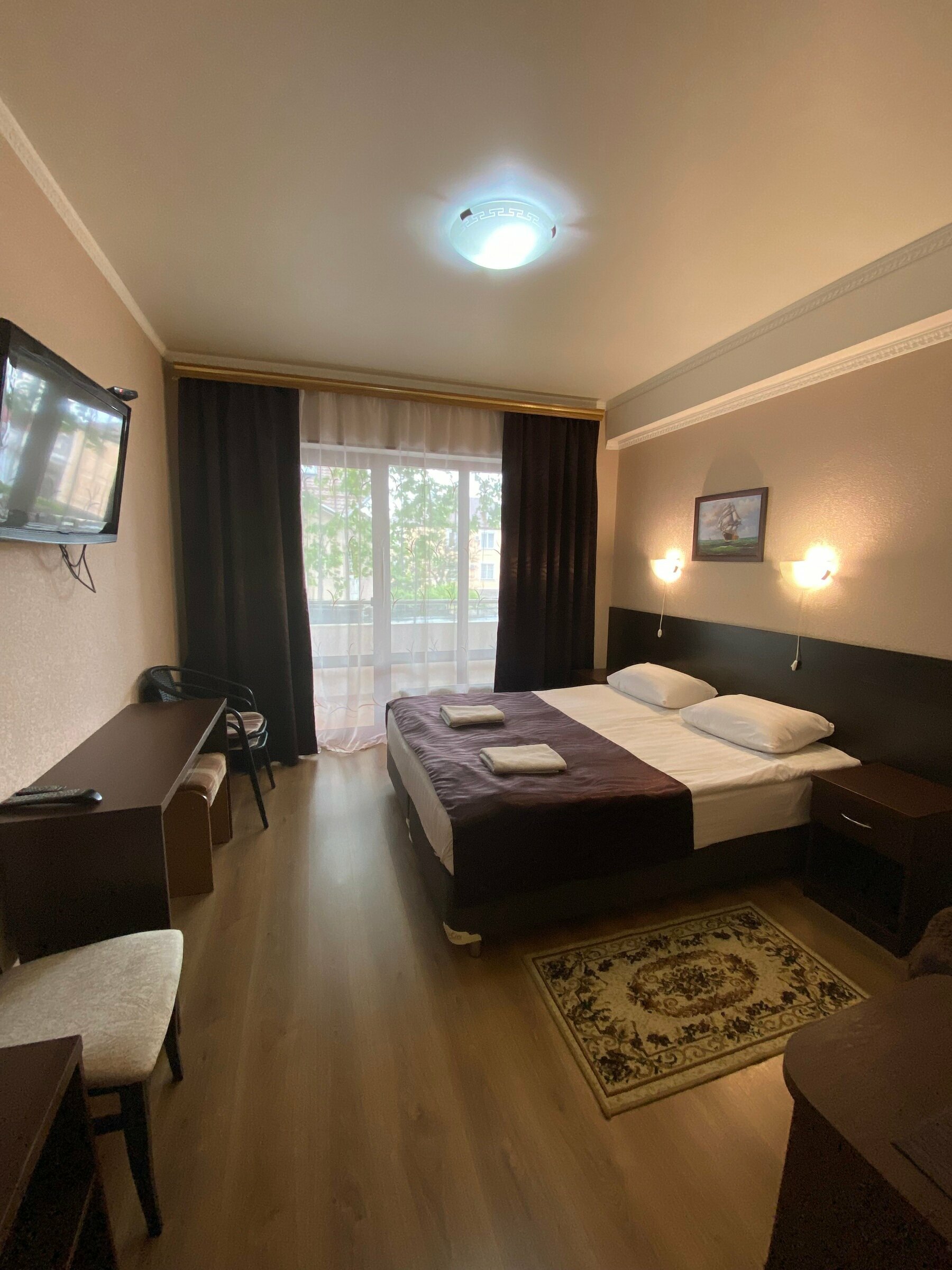 Двухместный номер с 1 кроватью или 2 отдельными кроватями и балконом