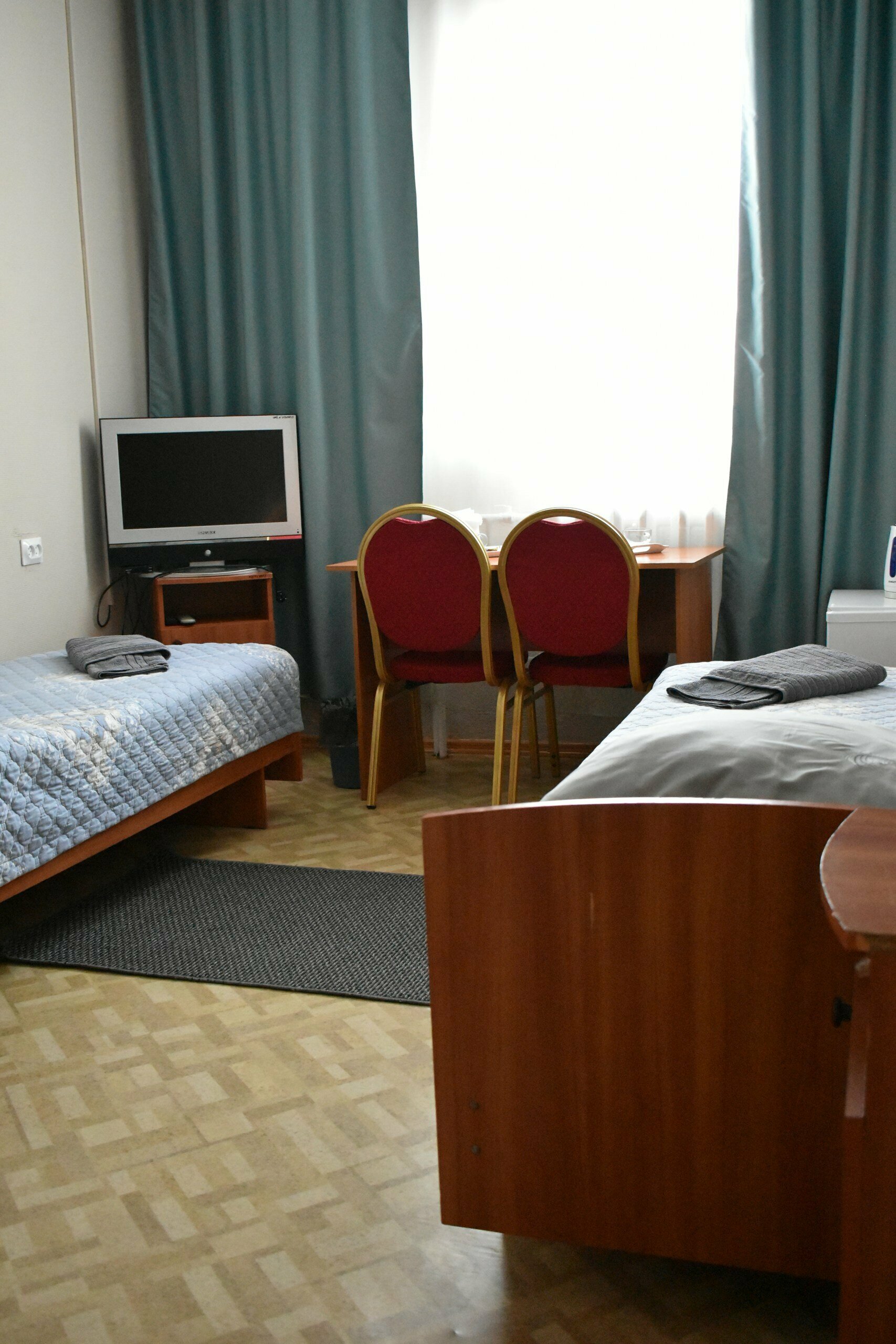 Трехместный номер с общим туалетом