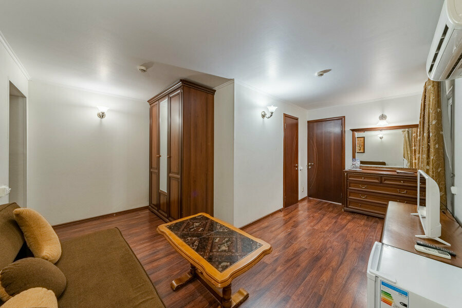 Cемейный номер с собственной ванной комнатой