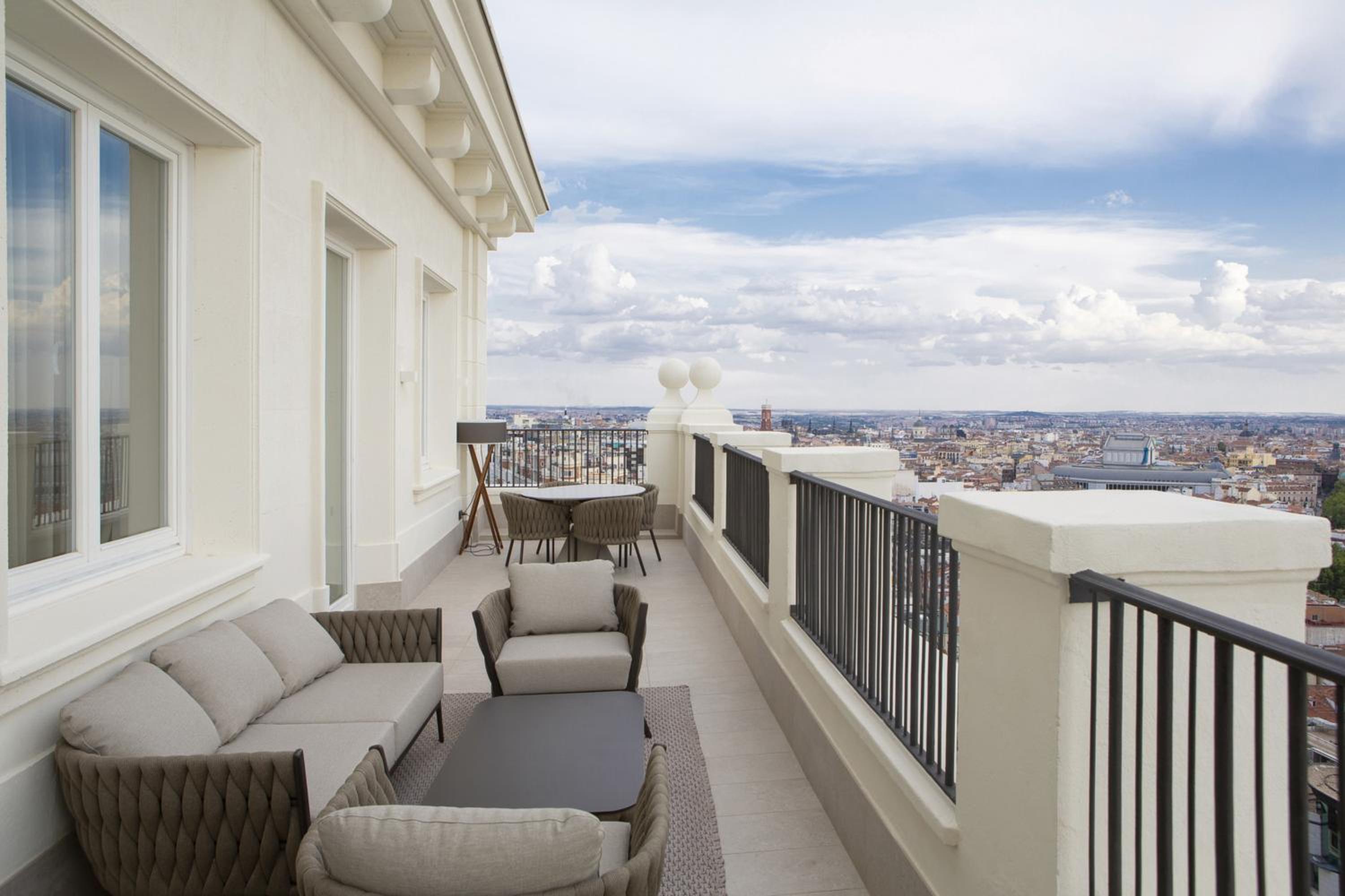 Presidential Suite Package