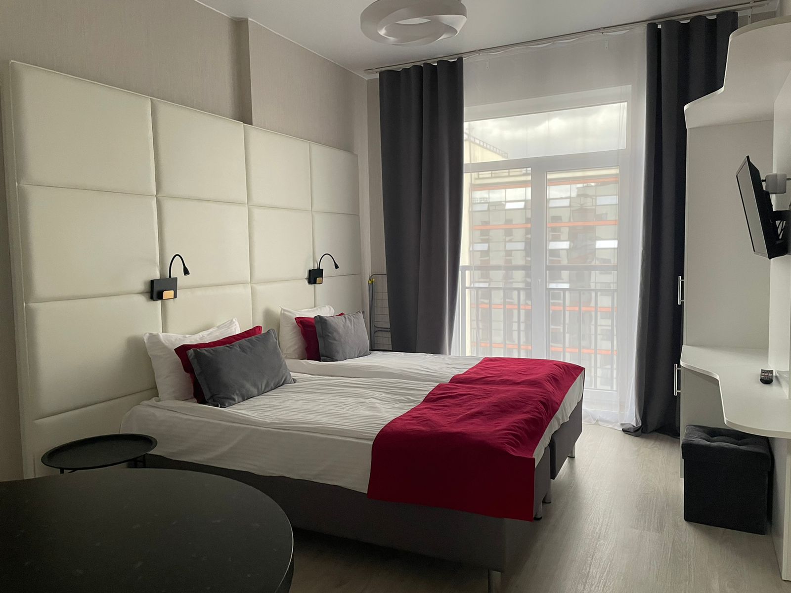 Улучшенный двухместный номер с 1 кроватью или 2 отдельными кроватями, вид на город