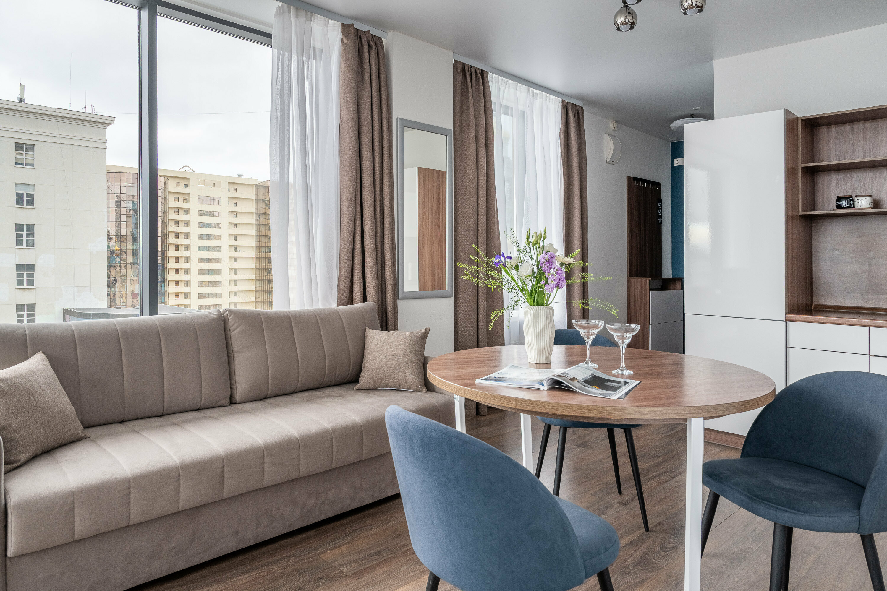 7. Номер с видом на центр города (17)