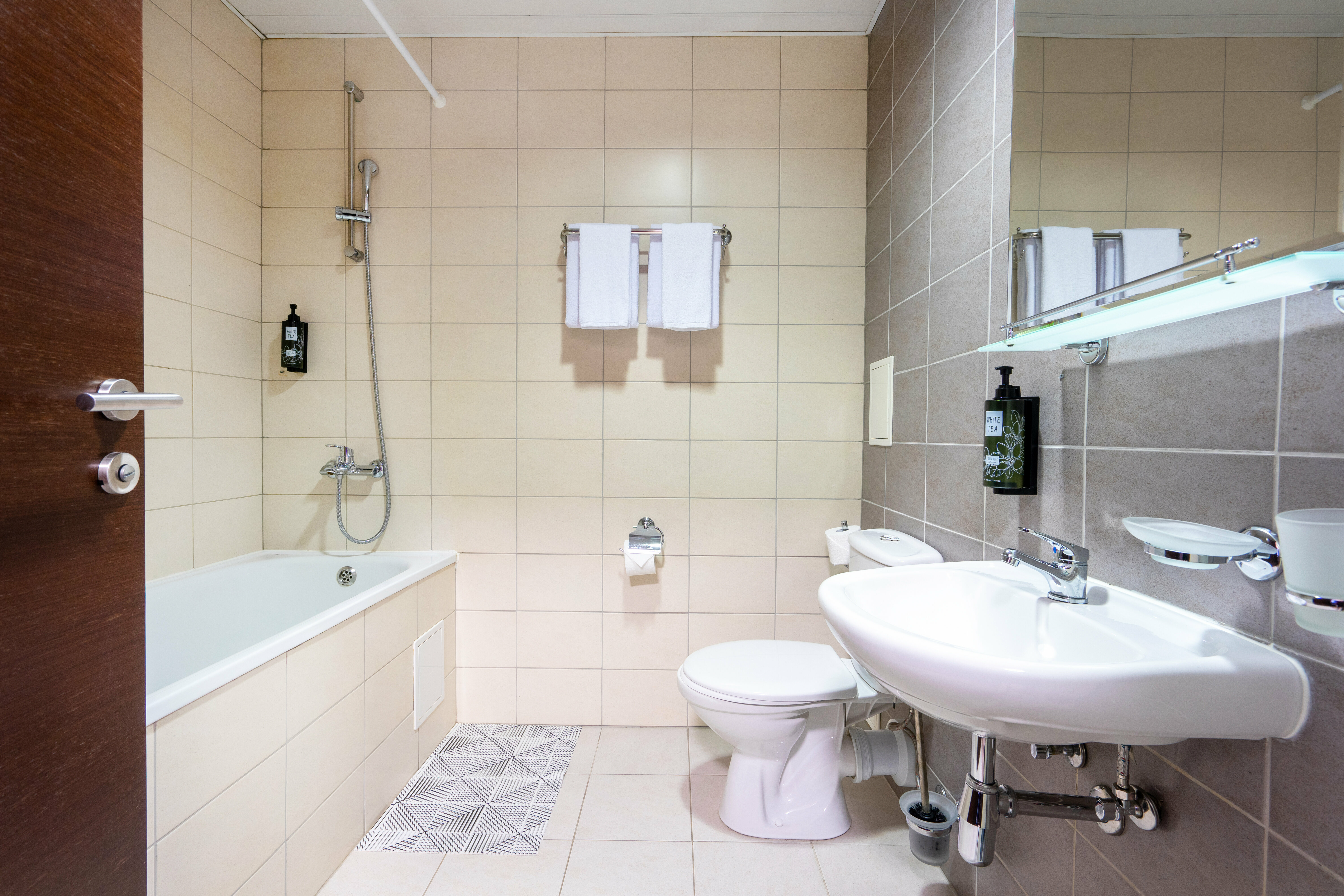 4-комнатные апартаменты с отдельной кухней