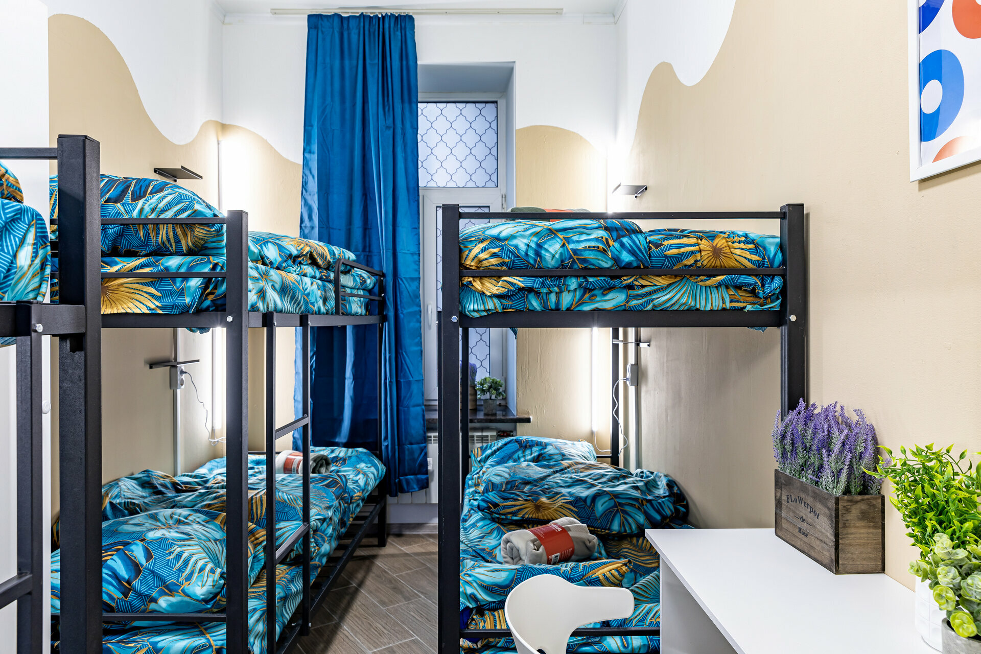 Общий 6-местный номер для мужчин и женщин