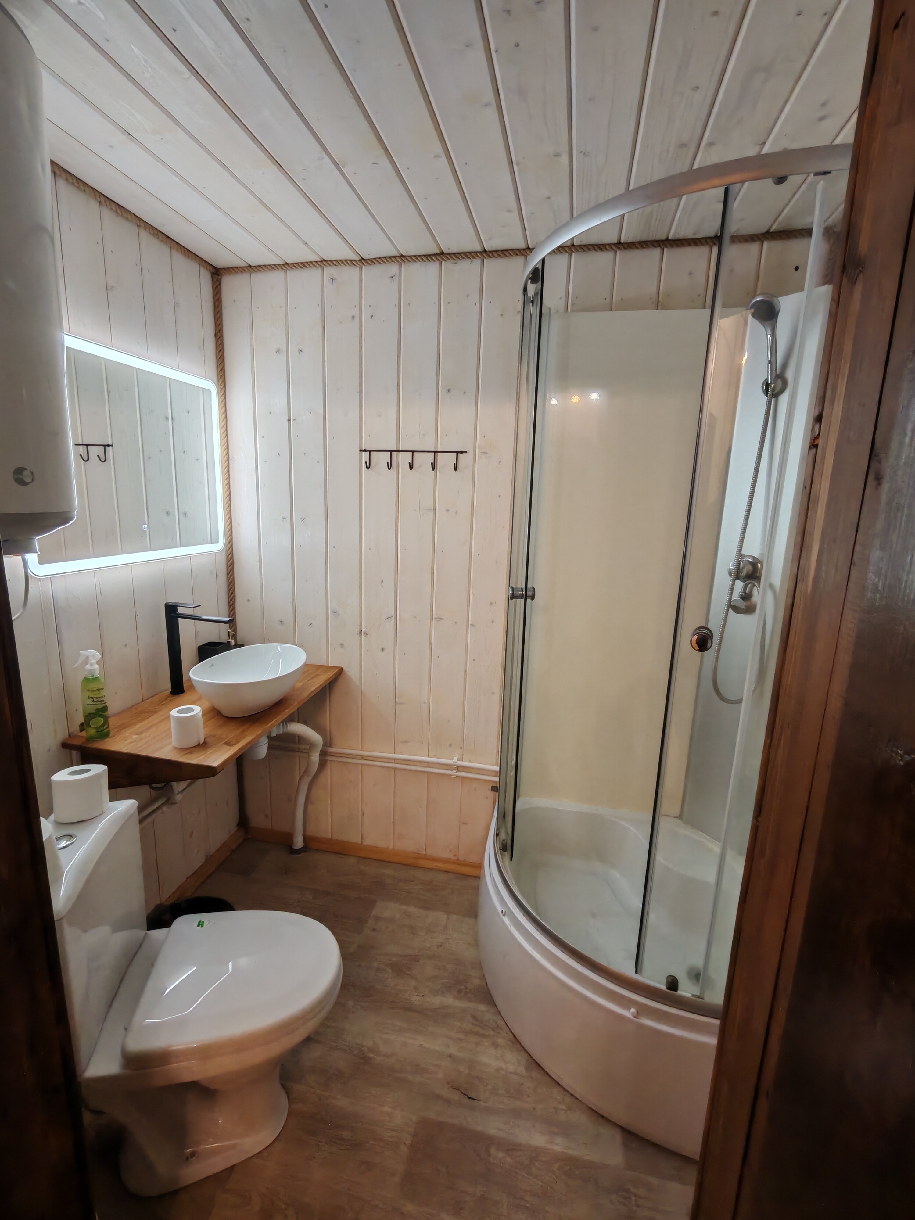 Коттедж у озера 16м