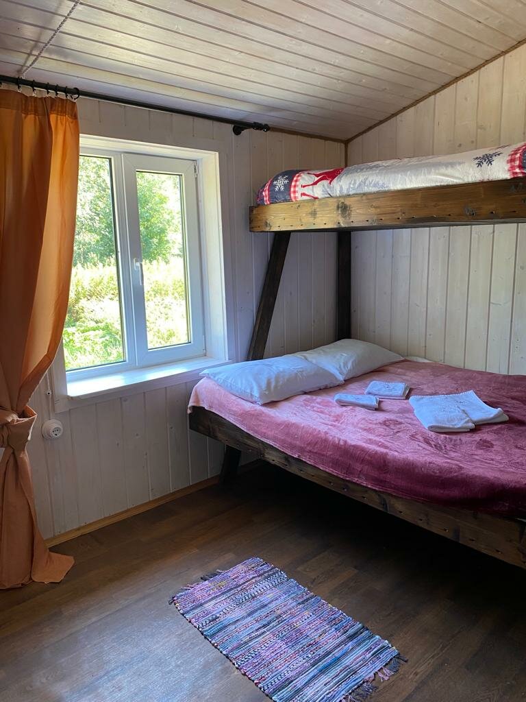 Коттедж у озера 15м