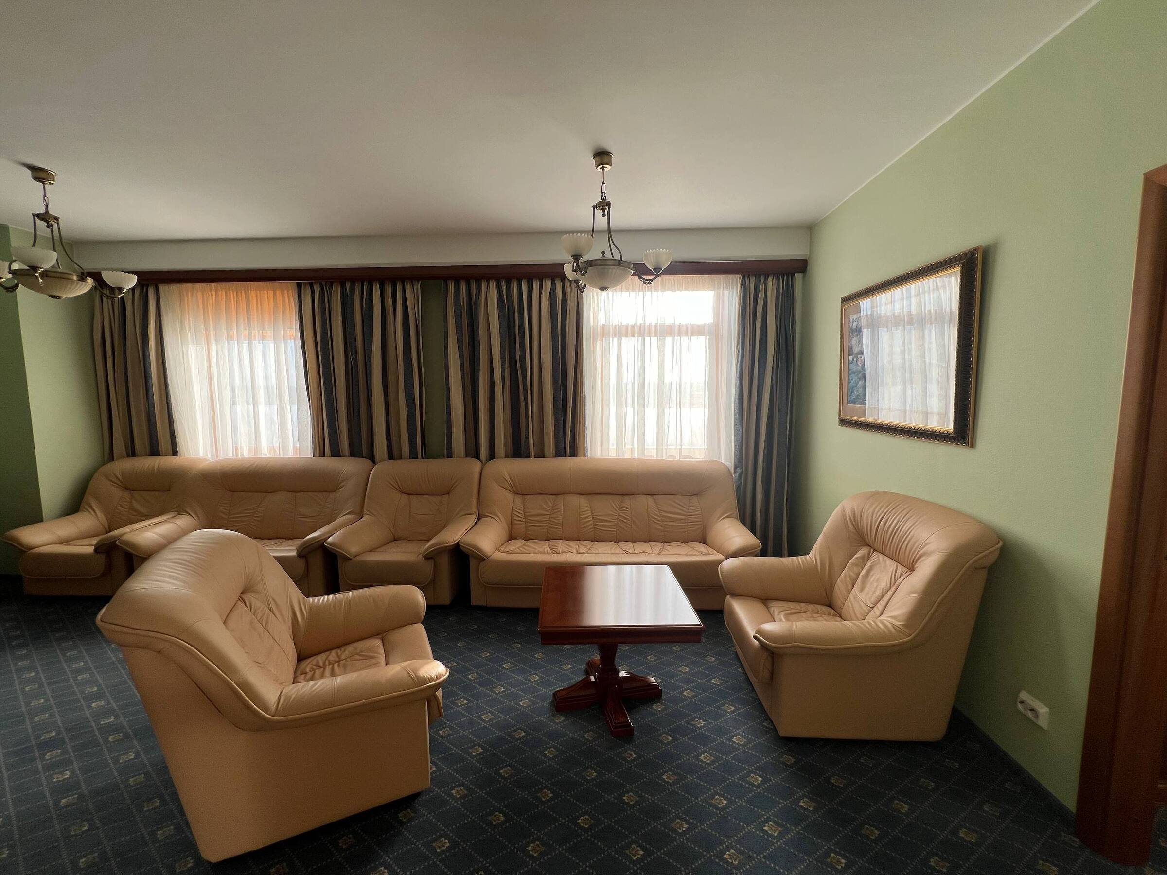 Улучшенный люкс