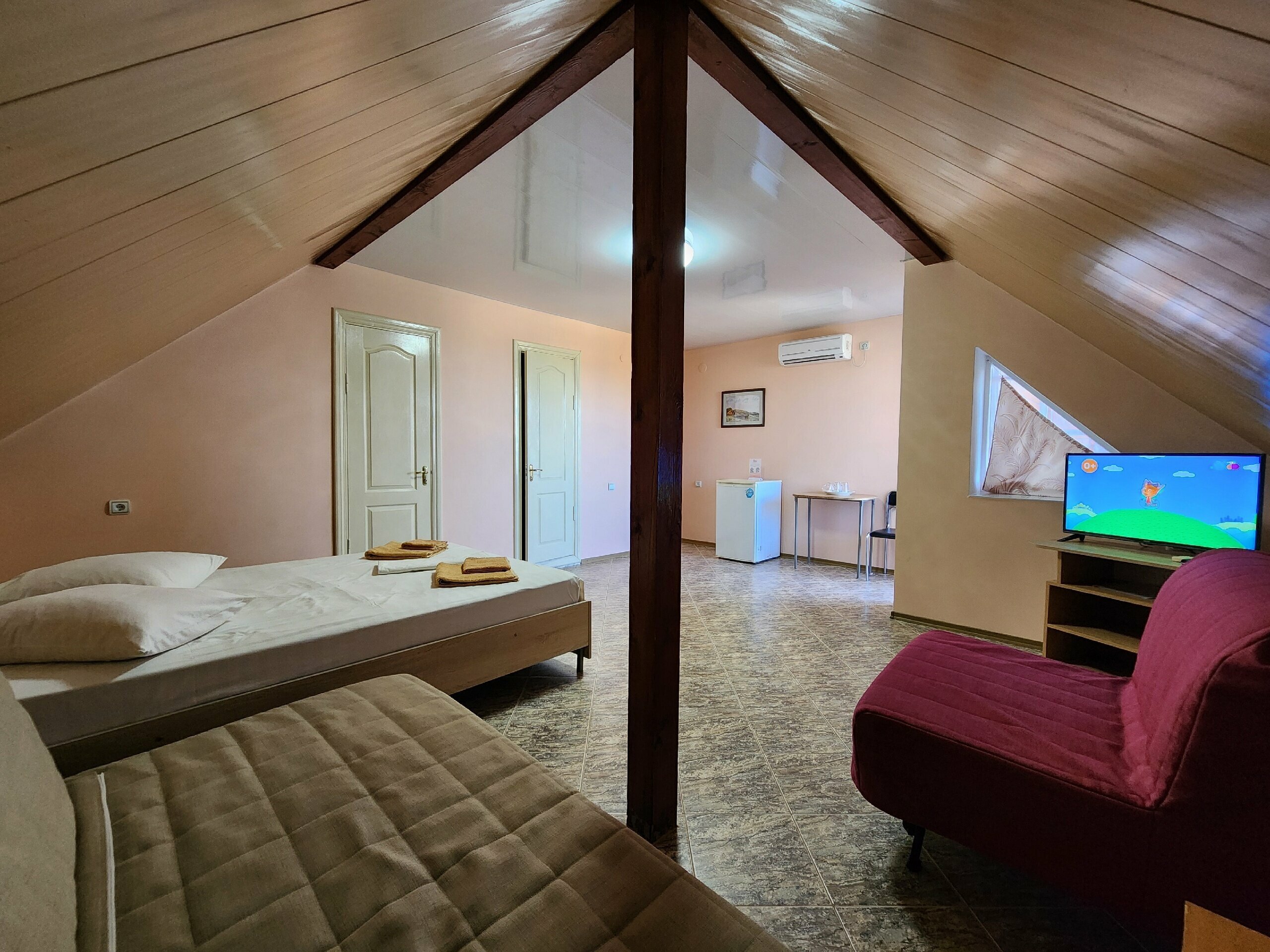 3х - 5ти местный с балконом