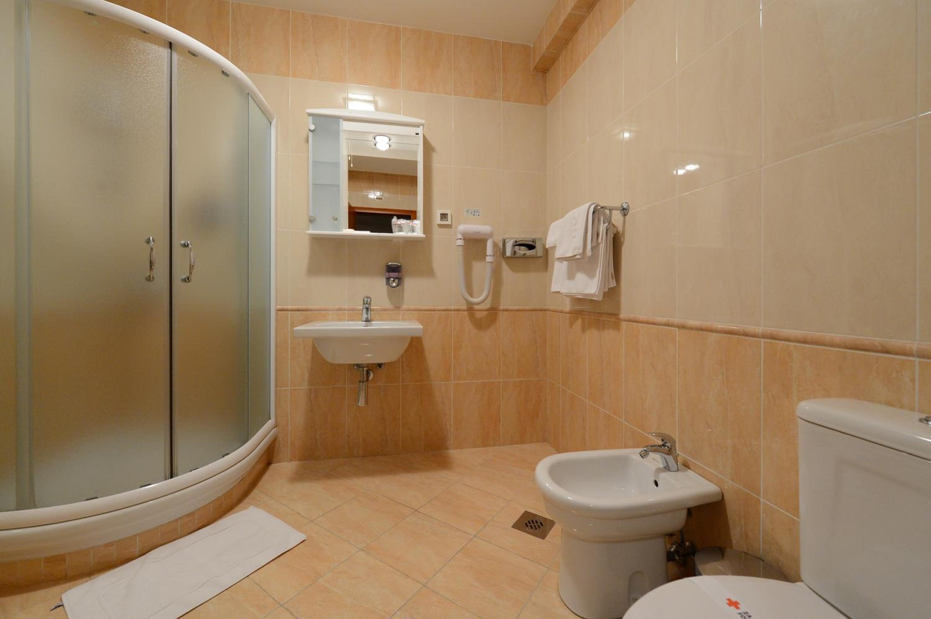 Suite with Free Parking