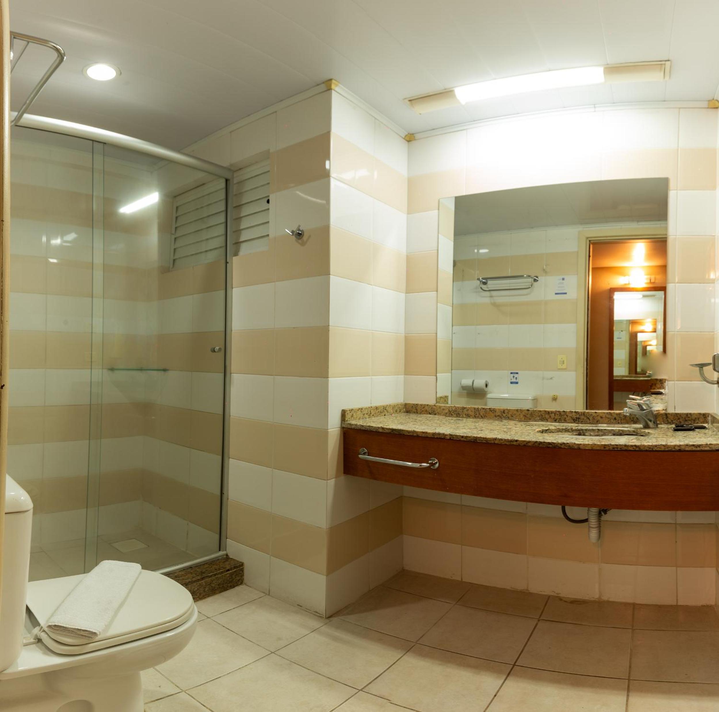 Standard Triple Room with 3 Single Bad