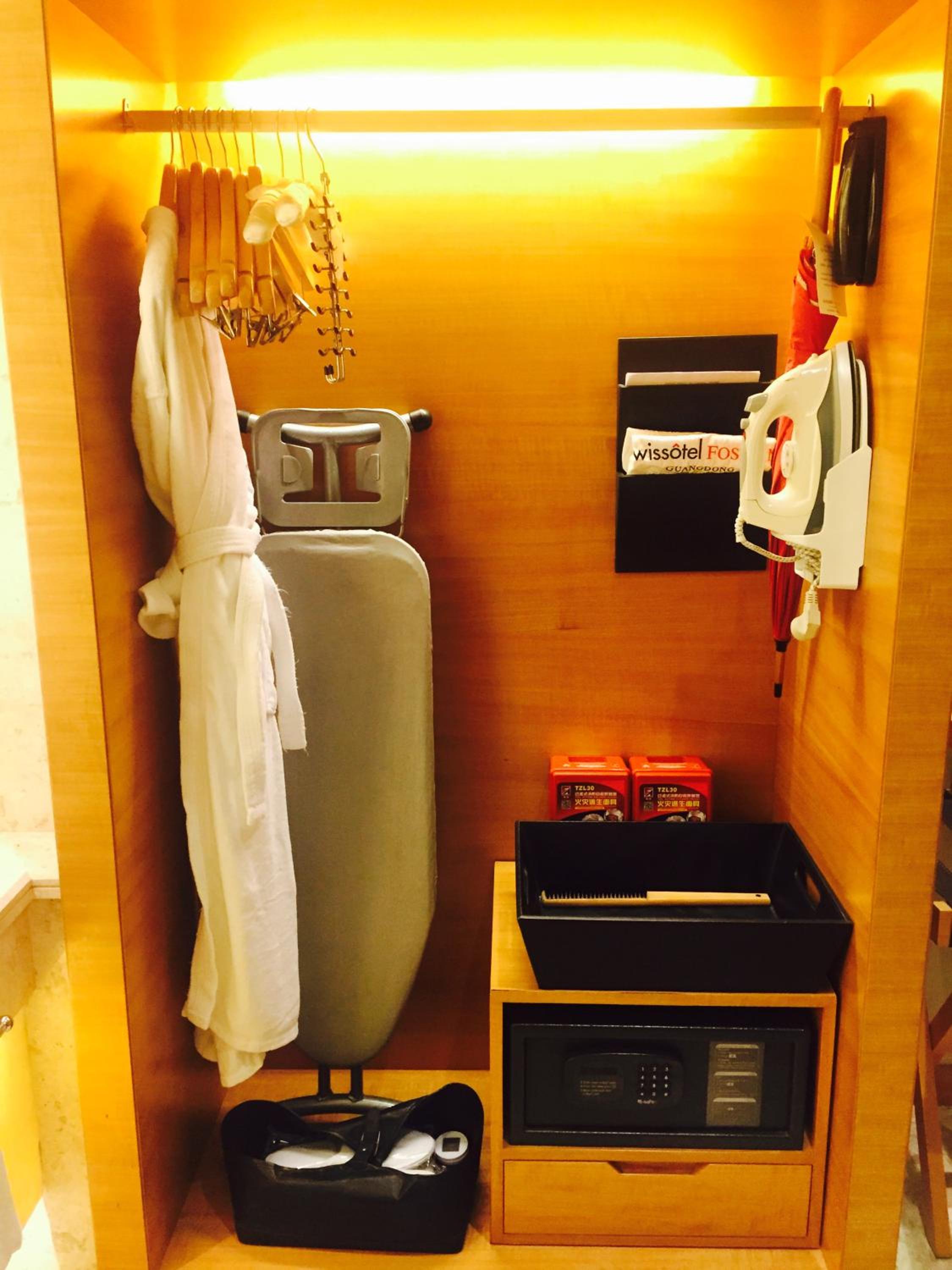 Premier King Bed Room