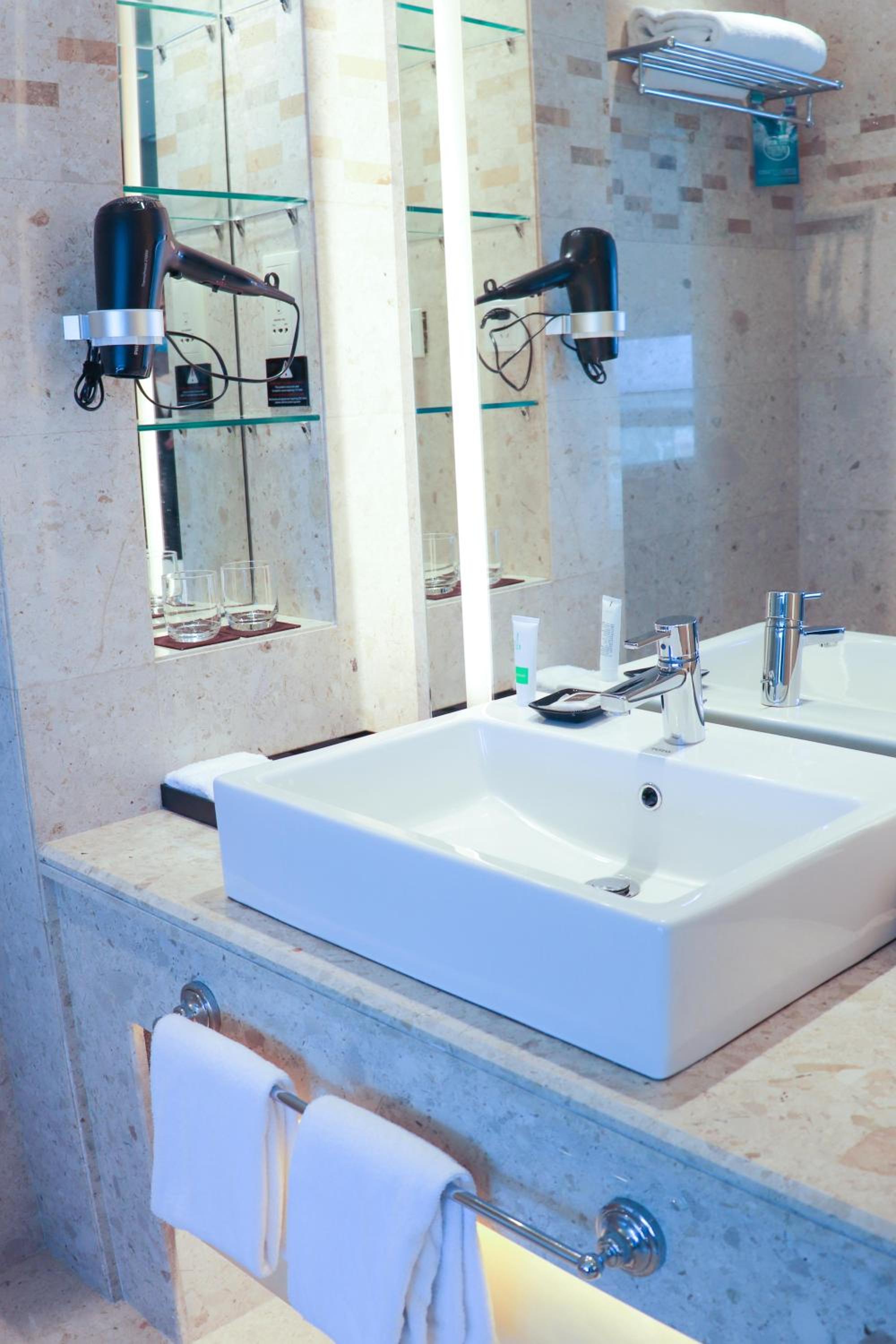 Premier King Bed Room