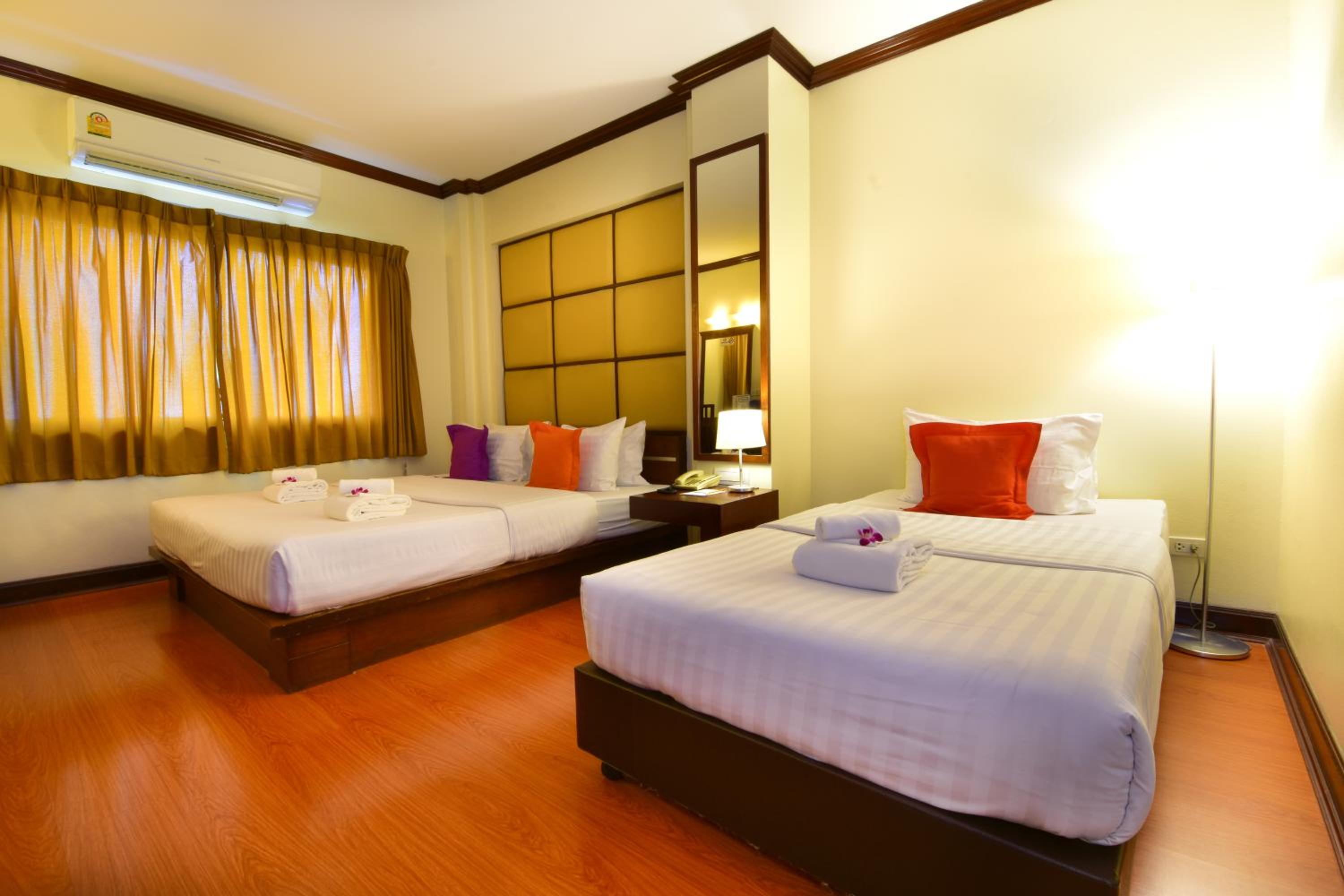 Triple Room