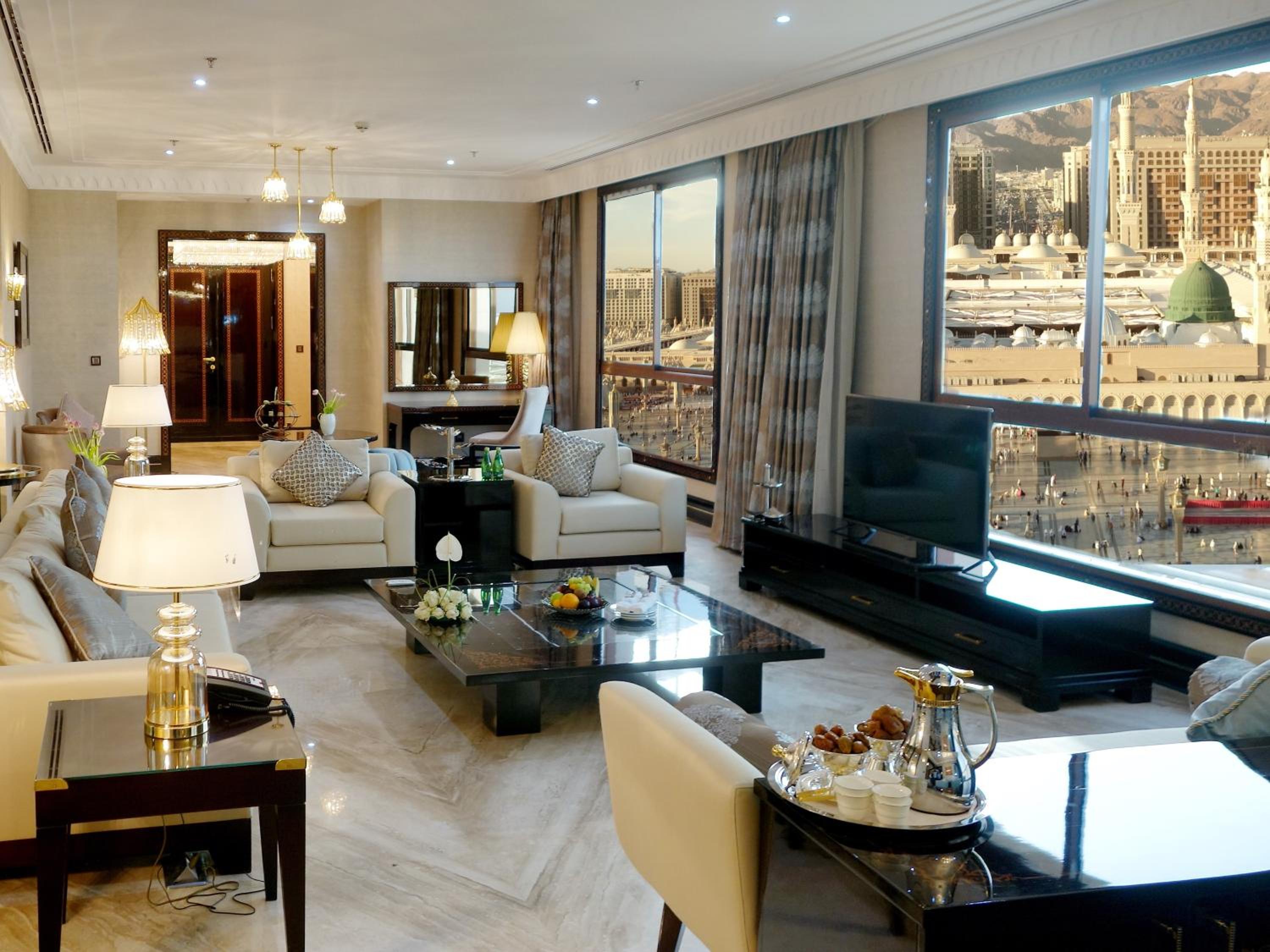 Royal Suite with Panoramic Haram View