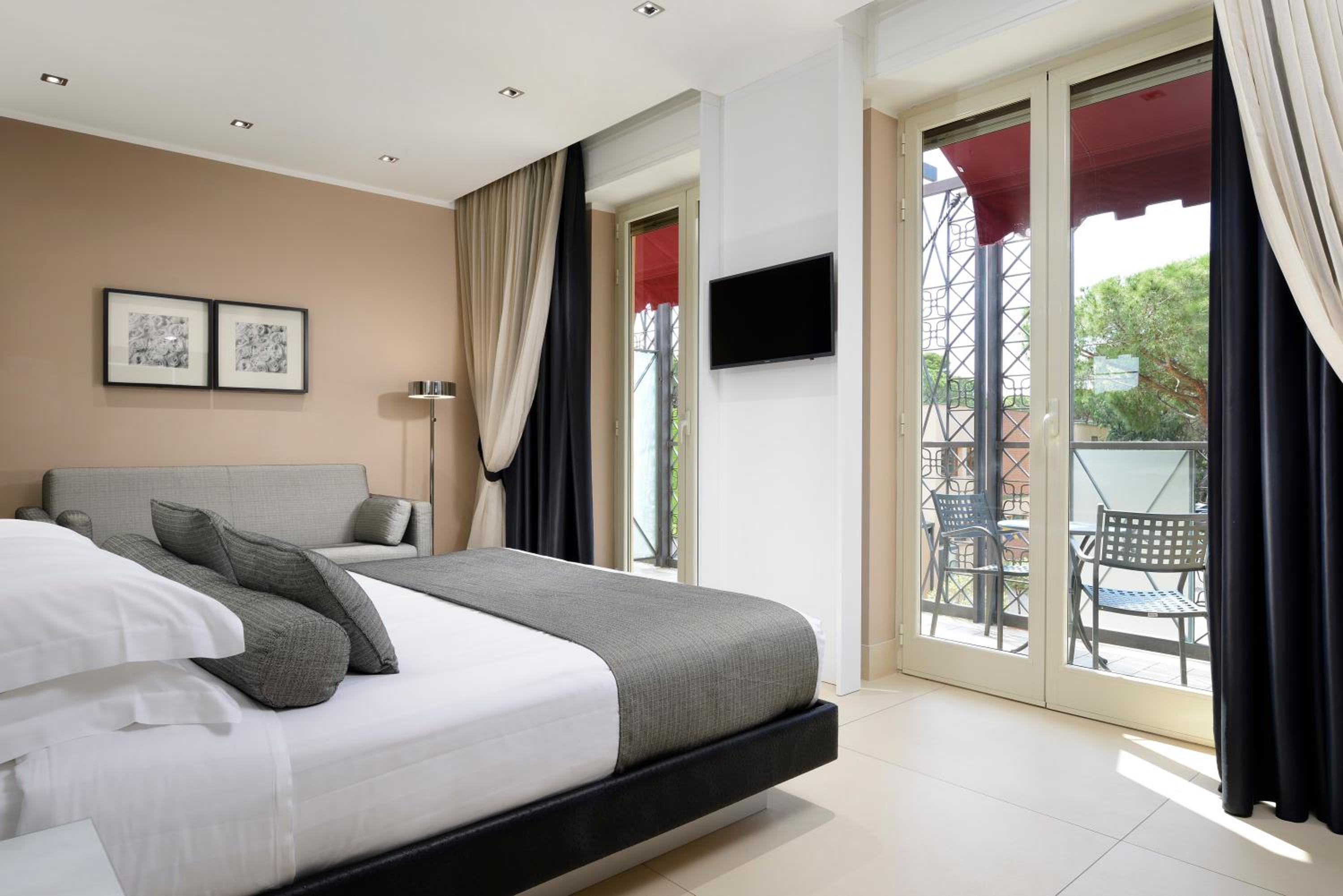 Executive Deluxe Double Room