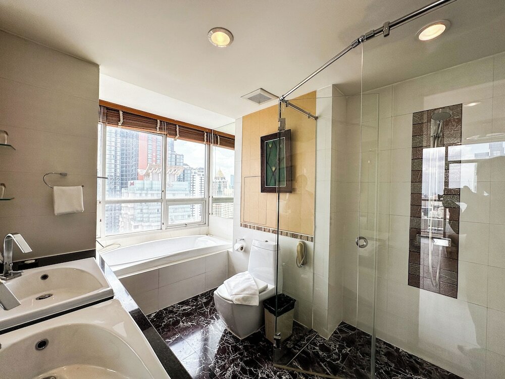 Two Bedroom Deluxe Suites