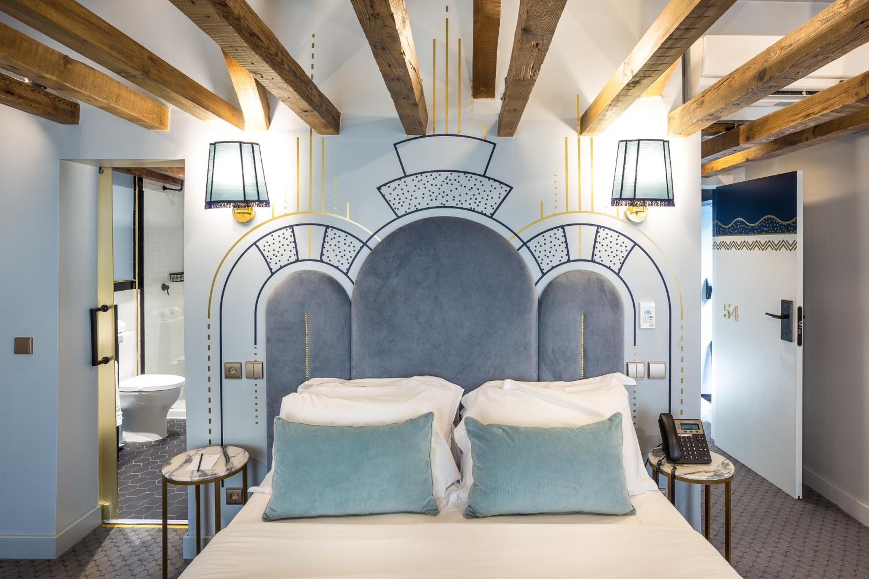 Deluxe Room with Balcony