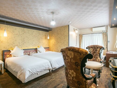 Superior Twin Room в Yufuin Besso Shikisai Hotel