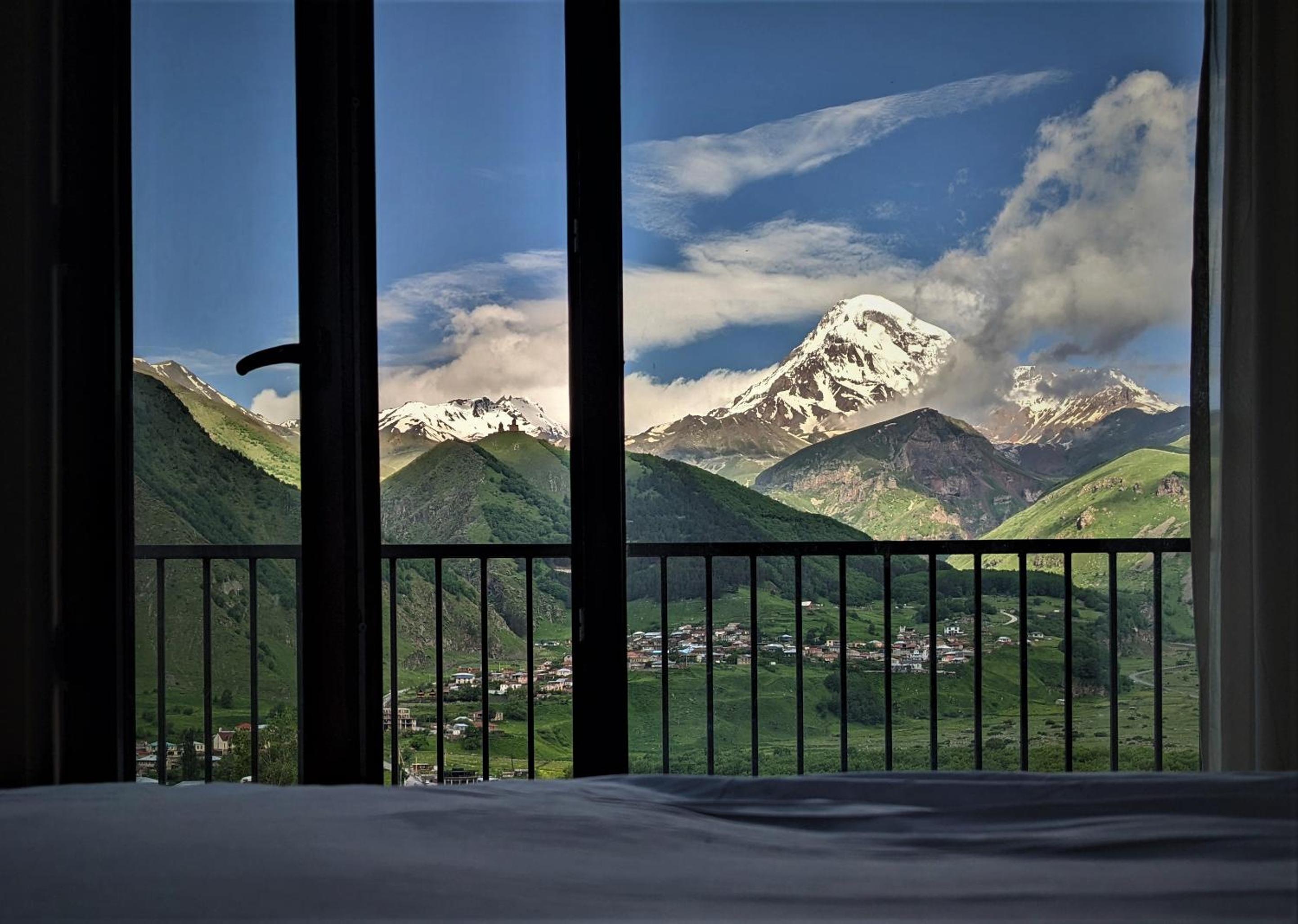 Double Or Twin Room With Mountain View