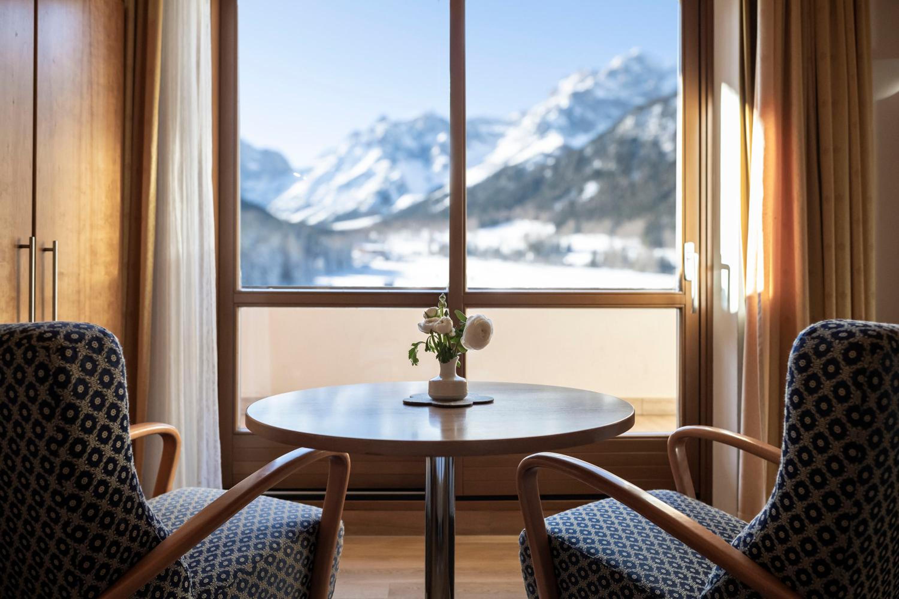 Family Room with Mountain View