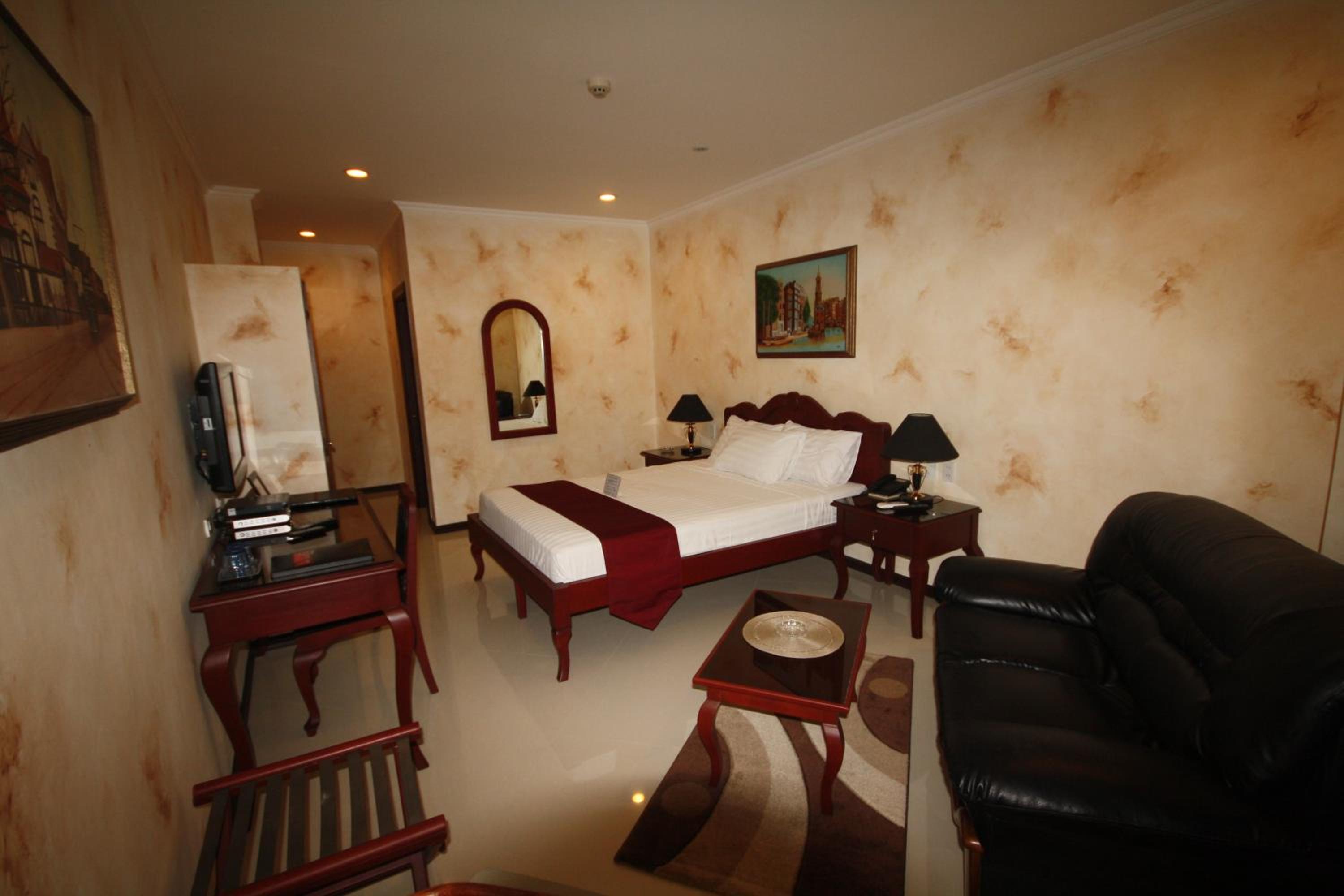 Economy Deluxe Room
