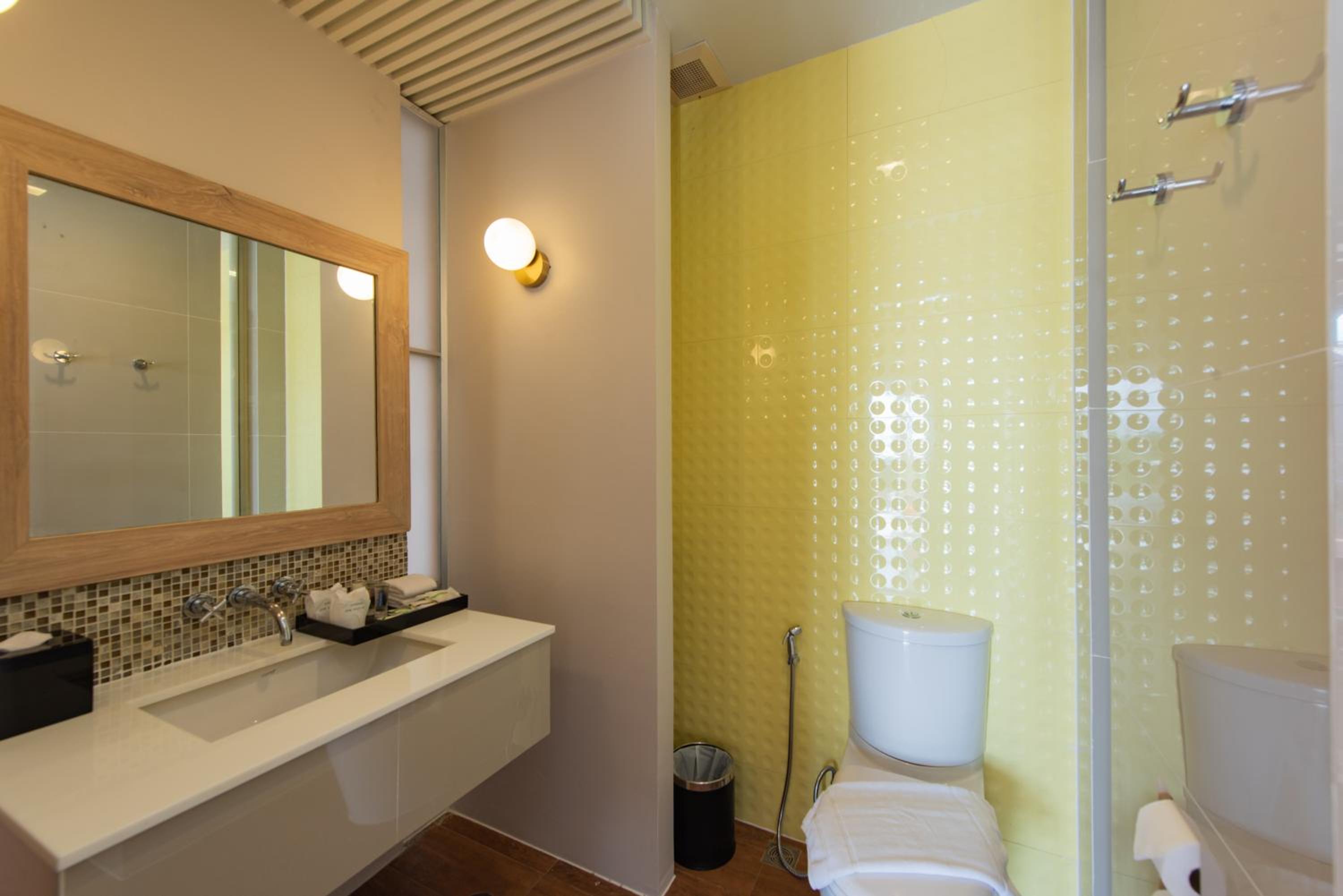 Deluxe Partial Sea View Room 