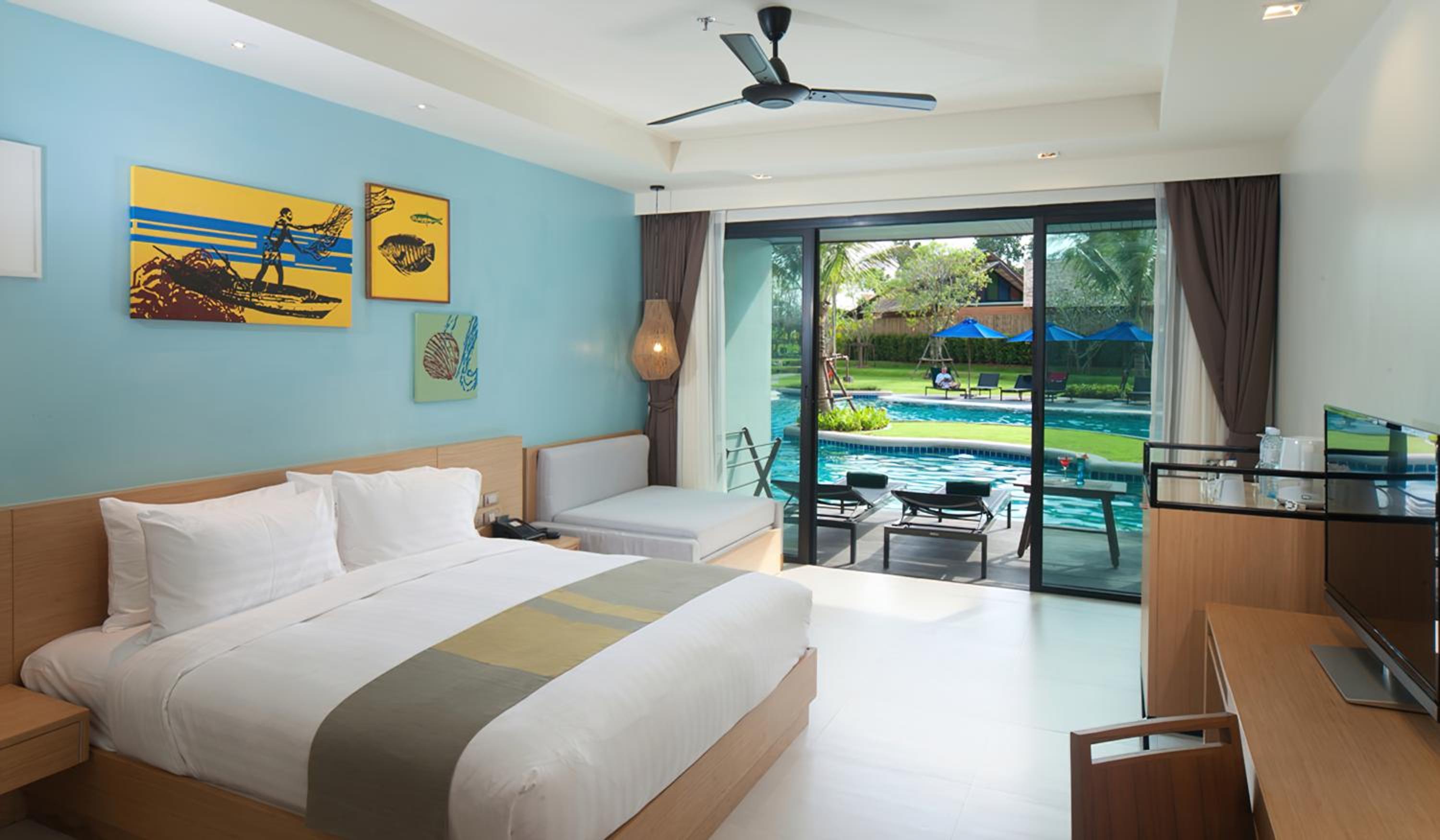 Family Pool Access Room