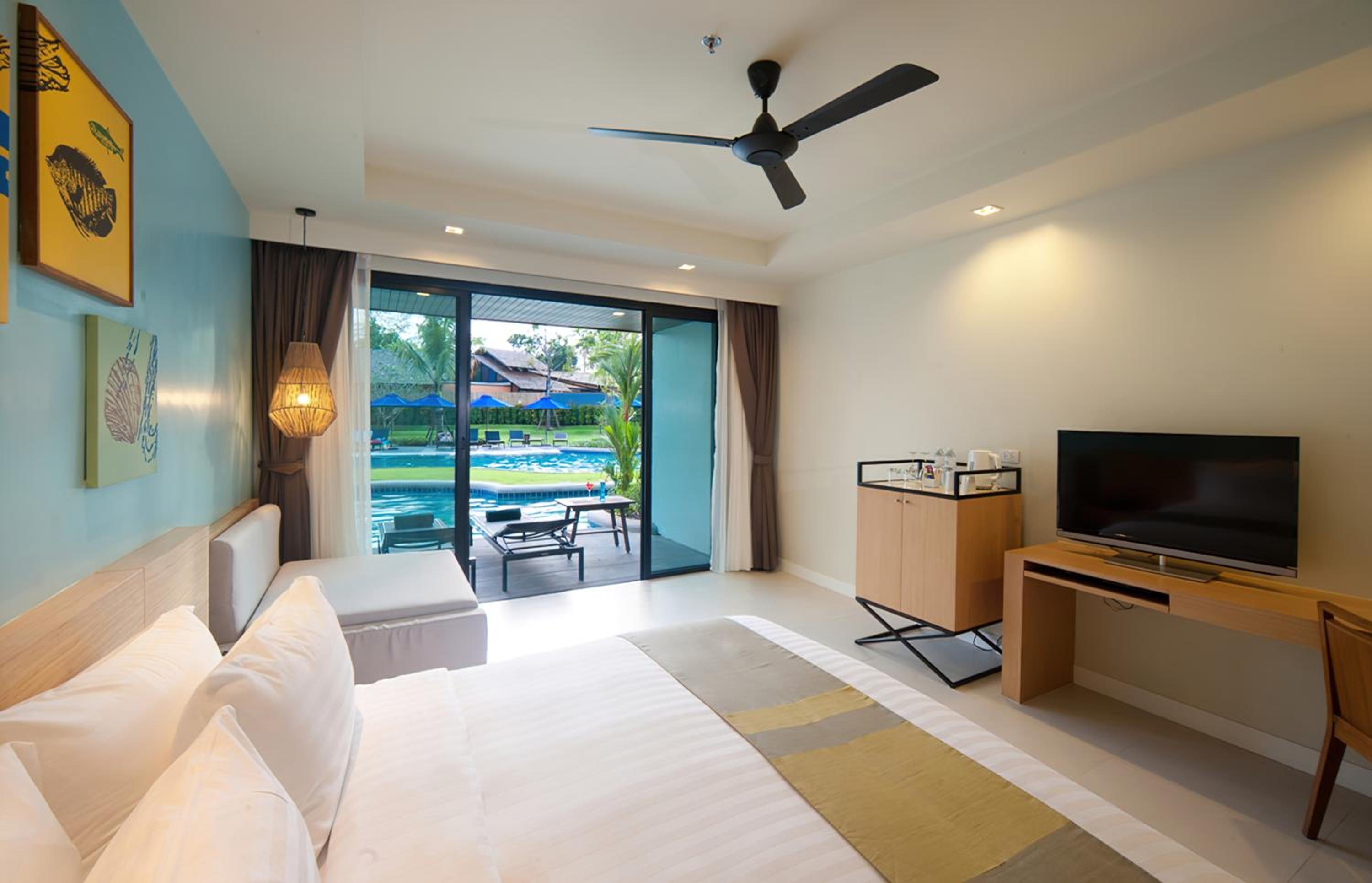 Family Pool Access Room