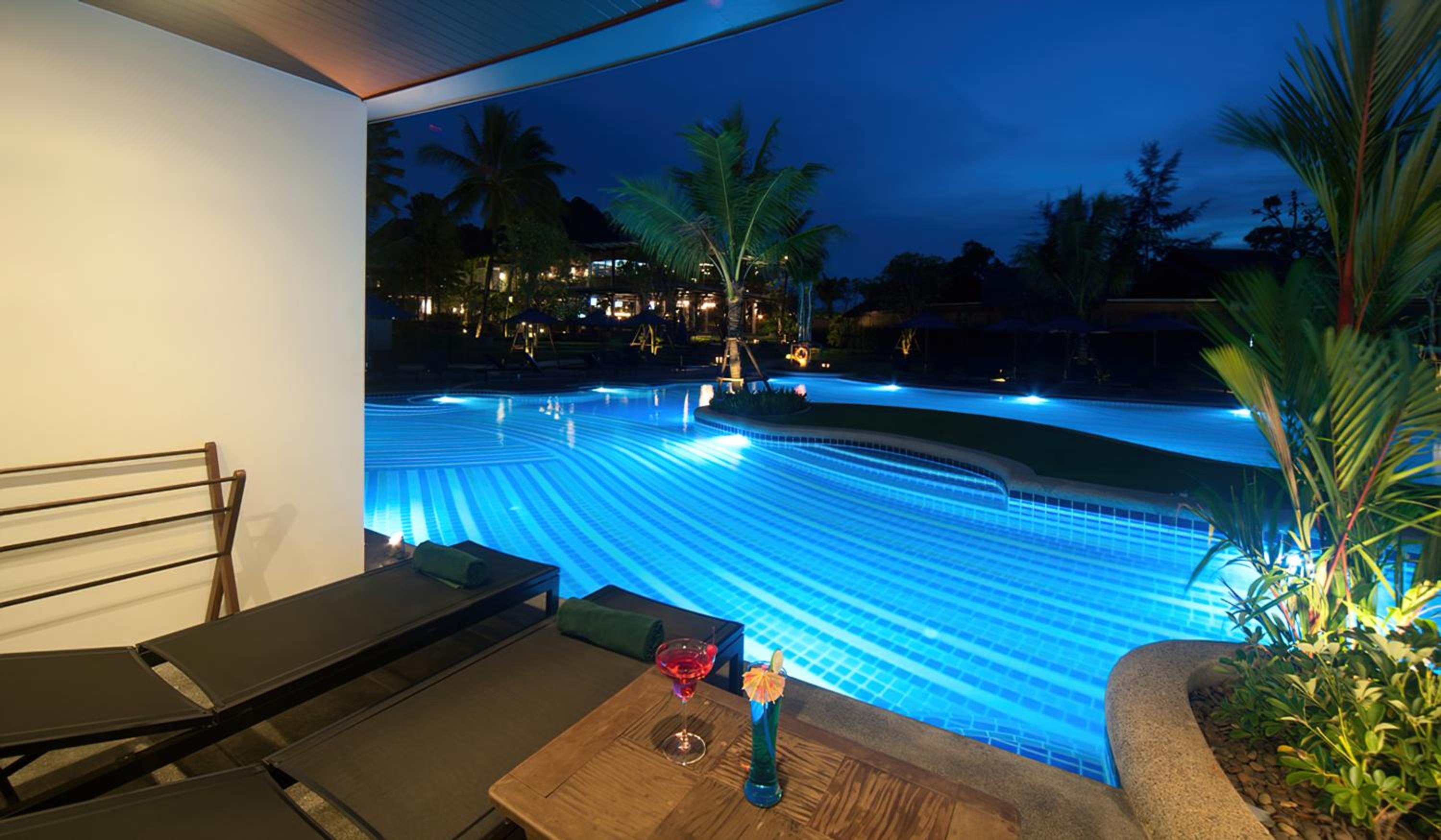 Family Pool Access Room