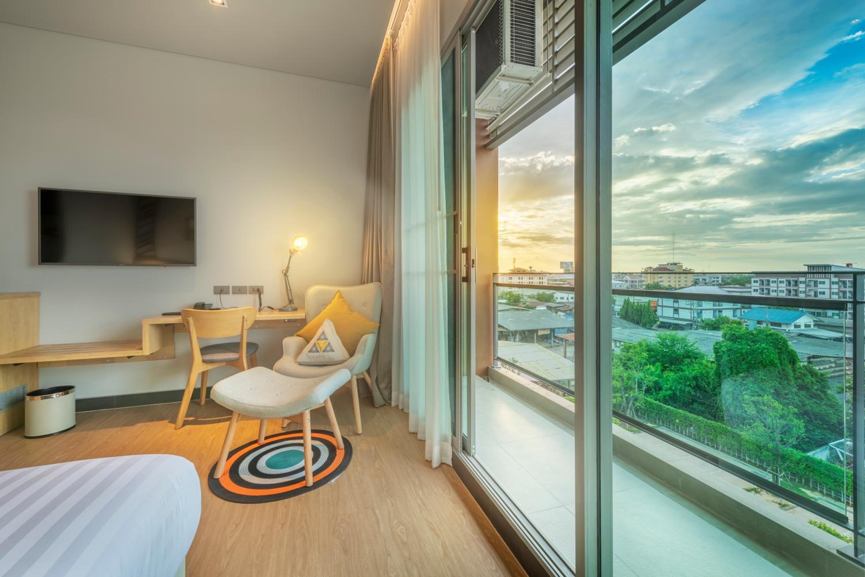 Deluxe Double or Twin Room