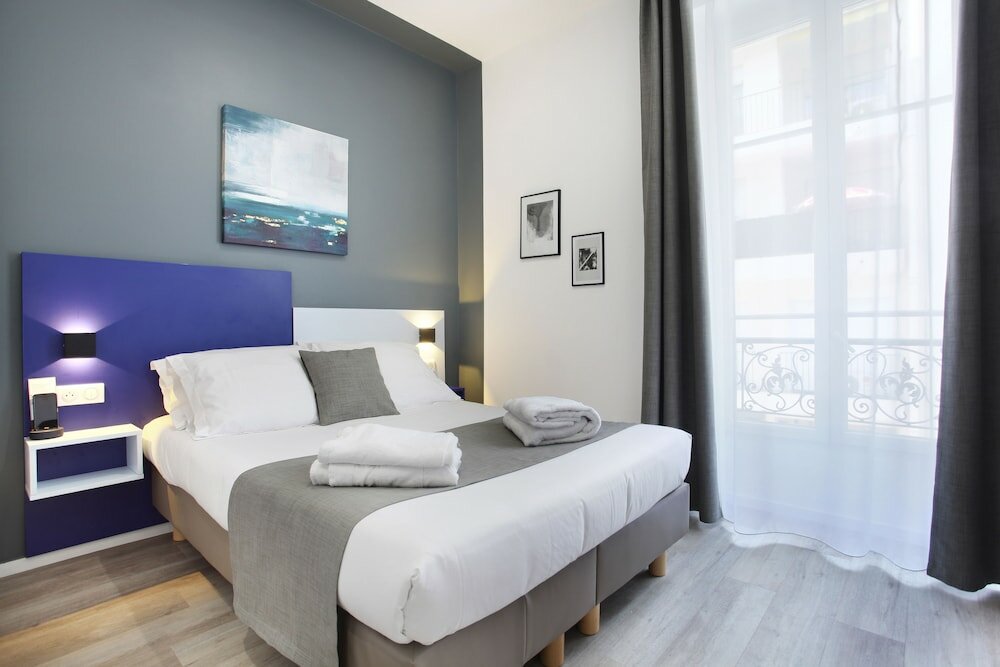 Superior Room (Alcove)