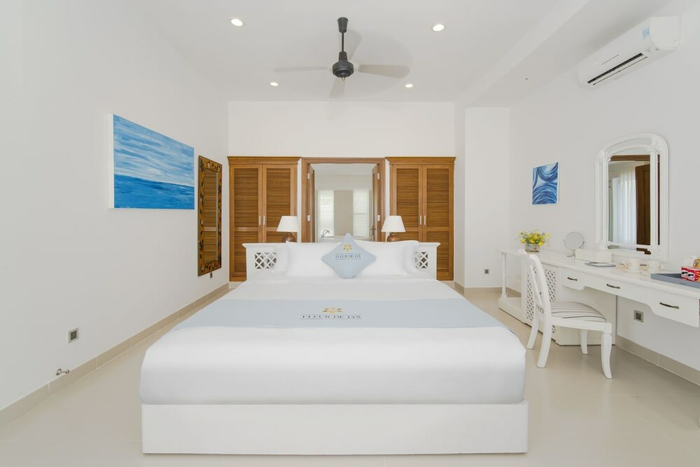 Oasis Pool Villa 3 Bedrooom