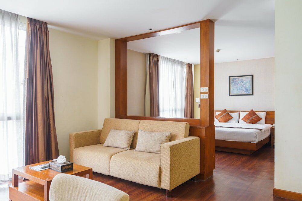 Deluxe Suite