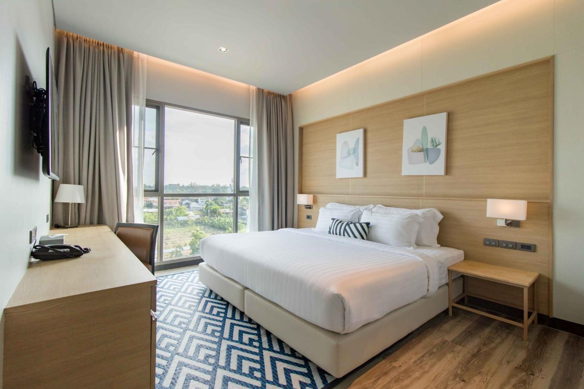 Large Double Room