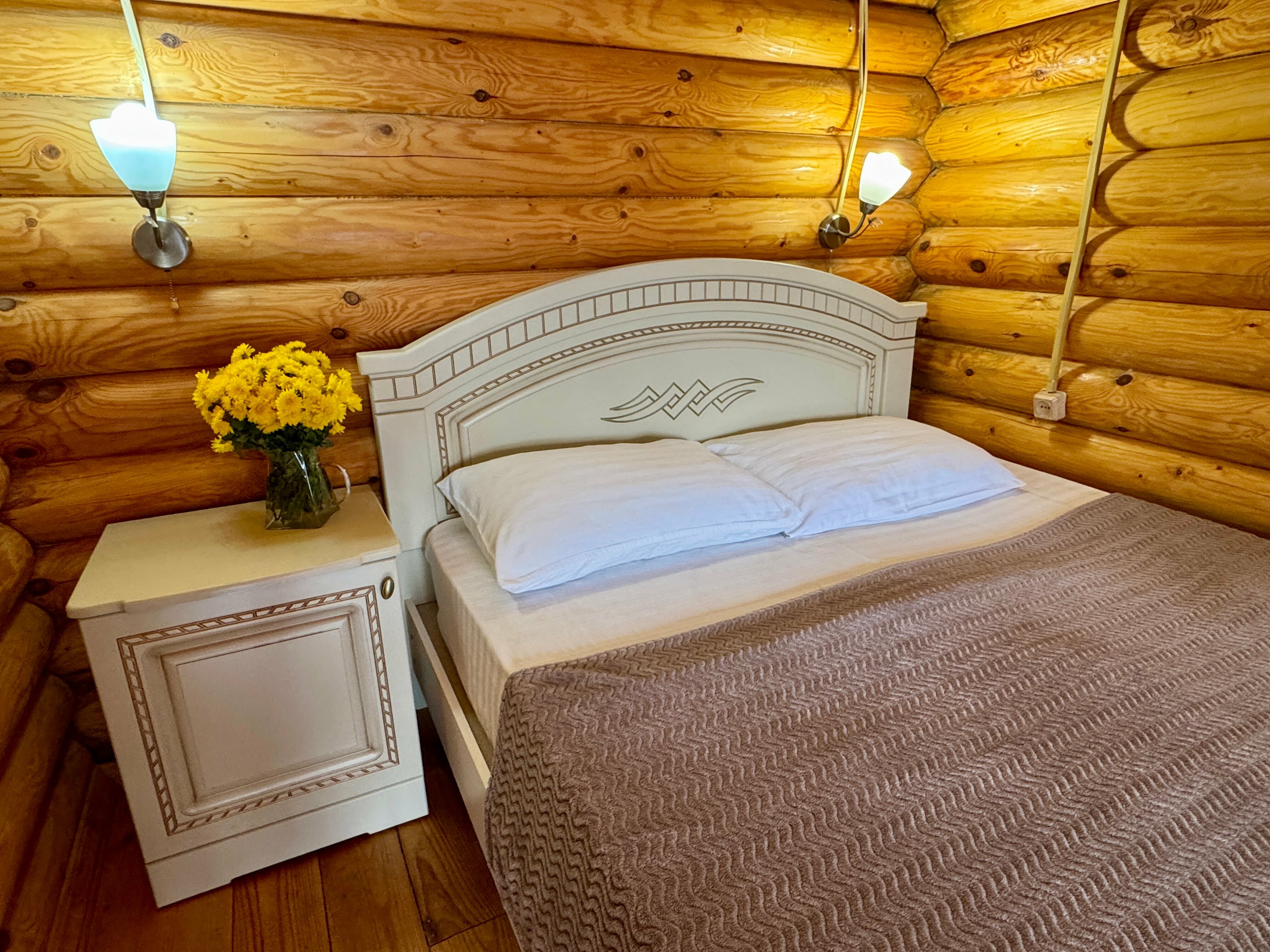 2-х комнатный 2-х этажный дом с балконом на 6-8 человек