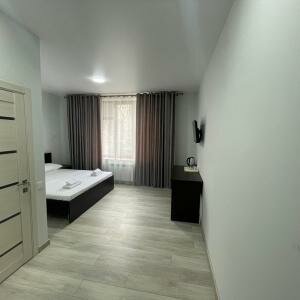 Стандарт 2-местный (1 кровать 180х200)