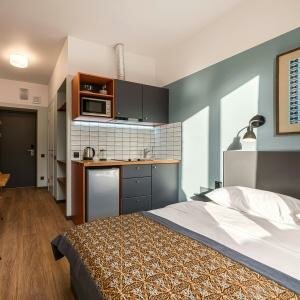 Студия с кухней