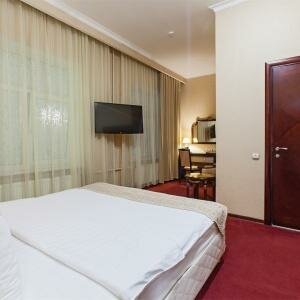 Стандартный двухместный номер, вид в холл отеля