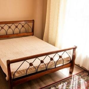 Двухместный номер с кроватью King Size и ортопедическим матрасом, удобства на этаже