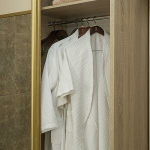 "Джуниор сюит с панорамным видом" с 2 креслами-кроватями для детей до 12 лет