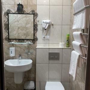 Номер первой категории "Стандарт" с 2 отдельными кроватями "Мансарда"