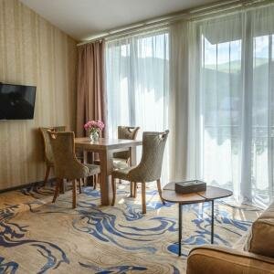 Junior Suite with mountain view