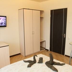 Одноместный улучшенный стандарт (ул. Ленина, 9) (удобства в блоке номеров)