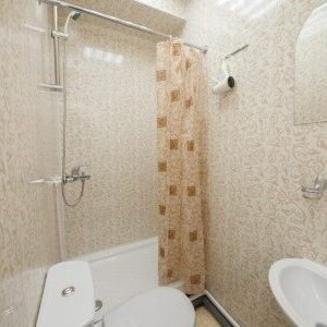 Двухместный улучшенный номер с 1 кроватью №4